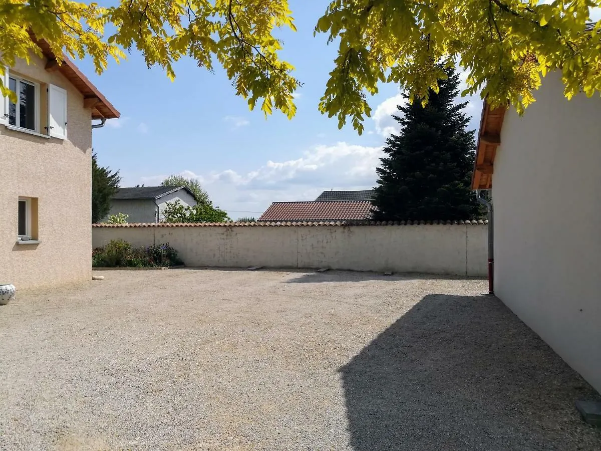 Appartement Au Calme Saint-Maurice-de-Gourdans France